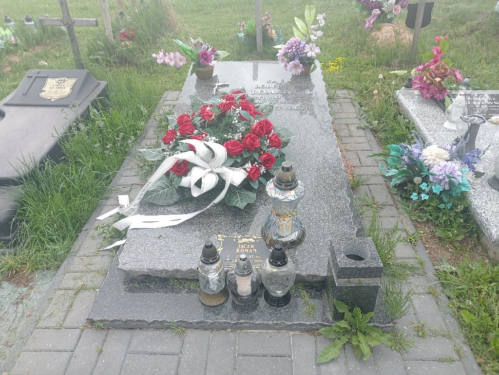 Grób Jacek Roman